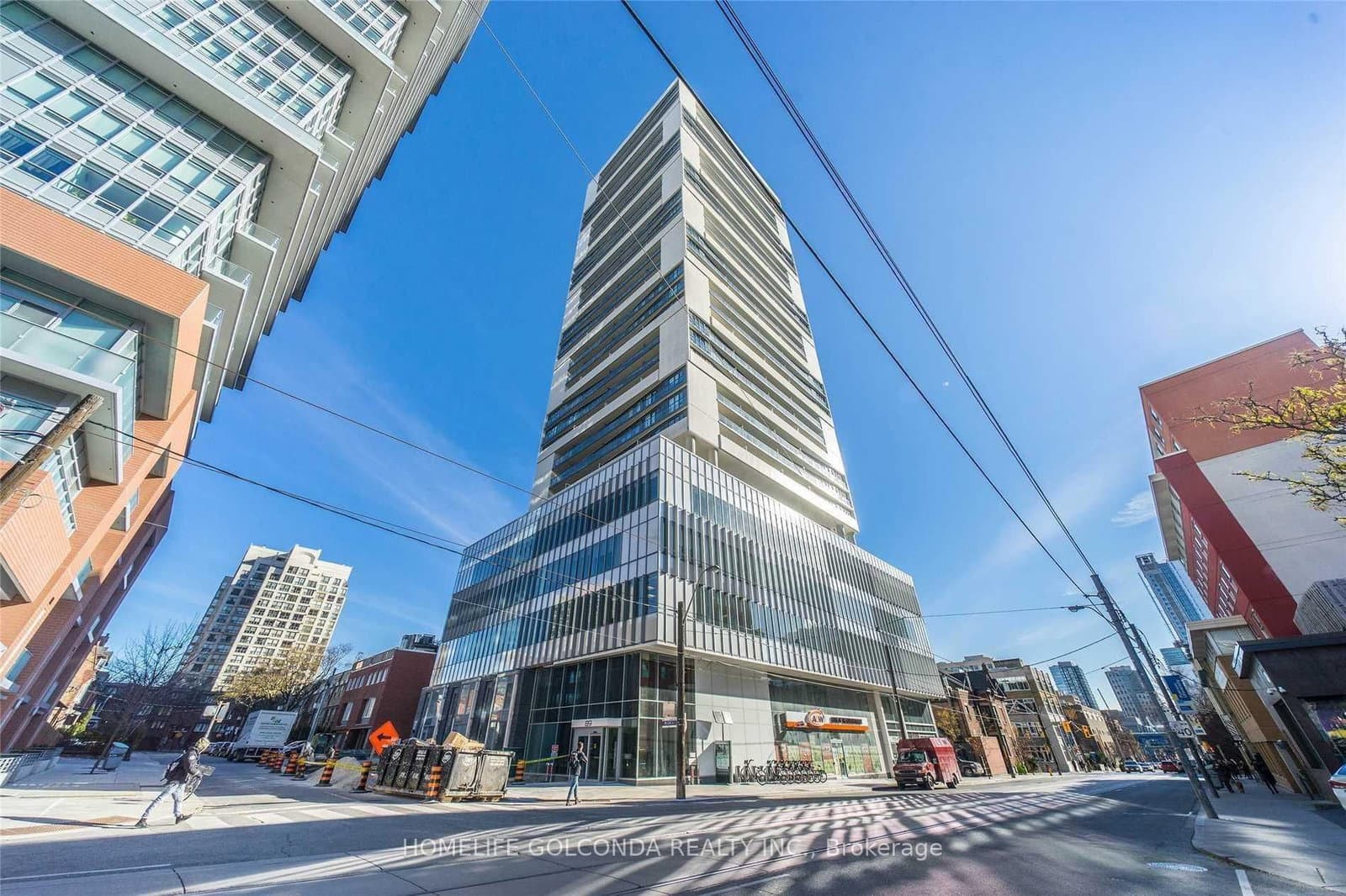 89 McGill Street, Unit 703 thumbnail 8