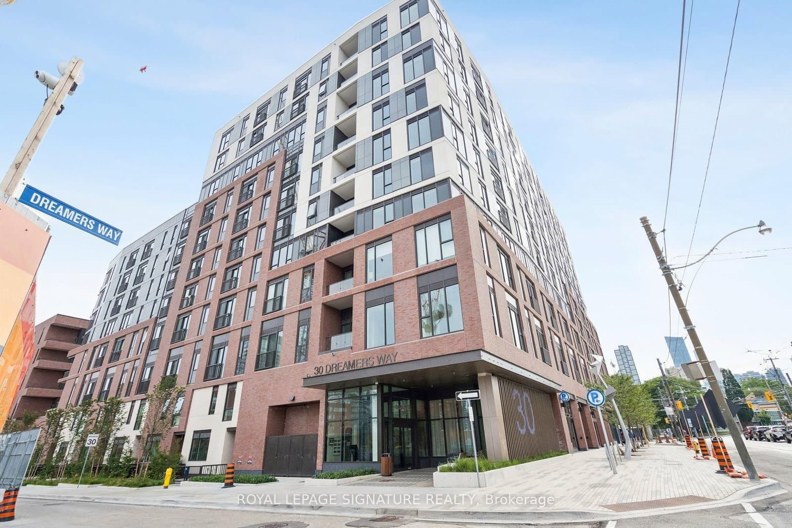 30 Dreamers Way, Unit 822 - Image 1