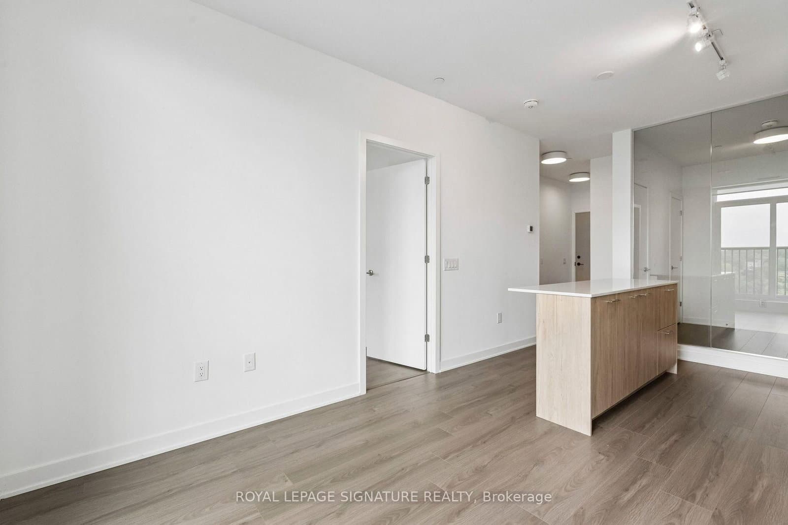 30 Dreamers Way, Unit 822 thumbnail 6