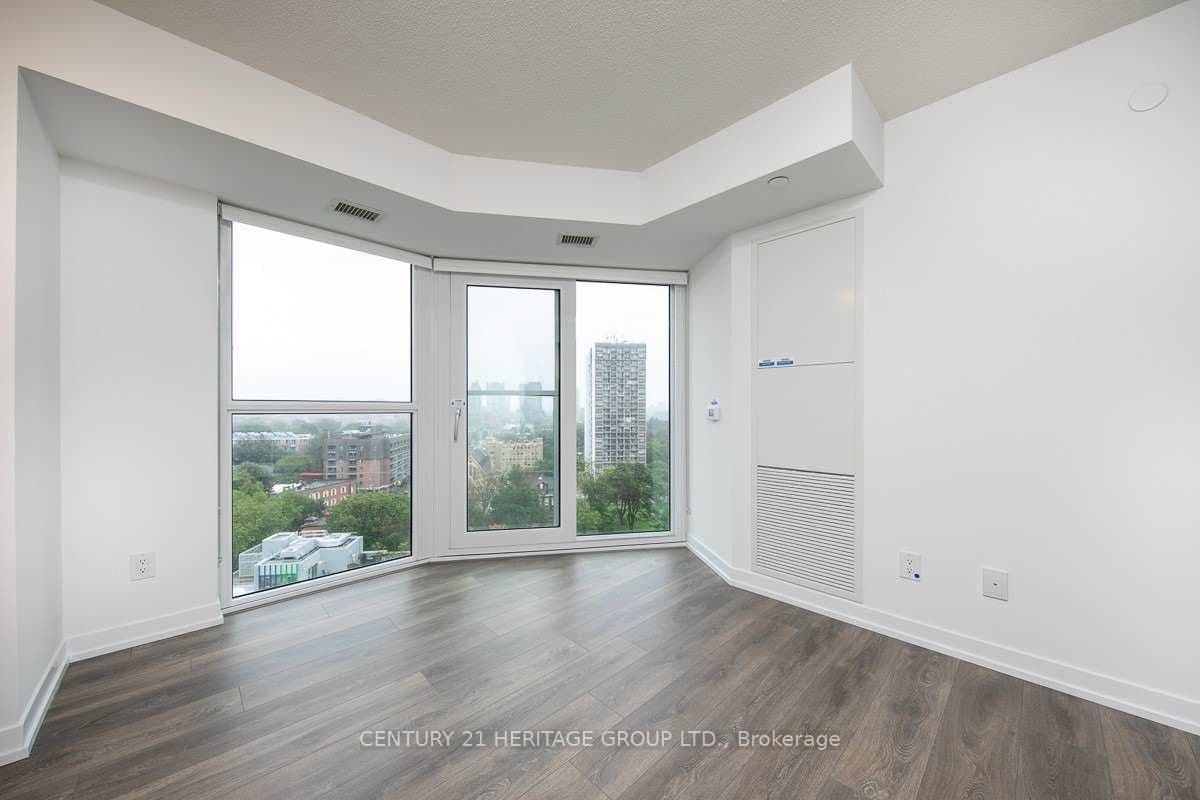 219 Dundas Street E, Unit 2015 thumbnail 12