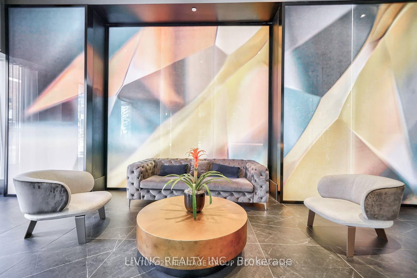 219 Dundas Street E, Unit 2015 thumbnail 4