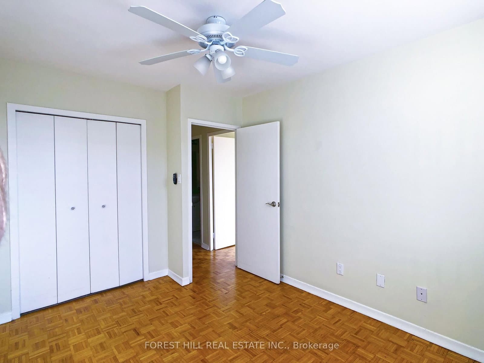 335 Lonsdale Road, Unit 502 thumbnail 15