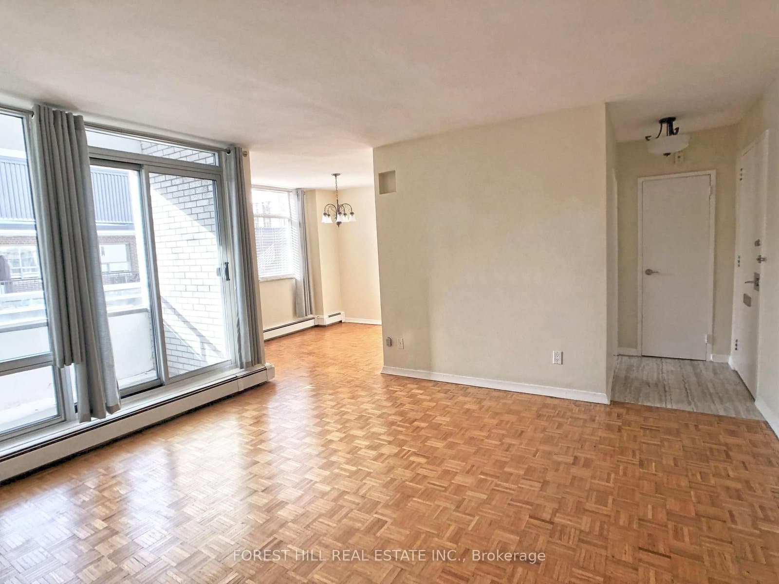 335 Lonsdale Road, Unit 502 thumbnail 5