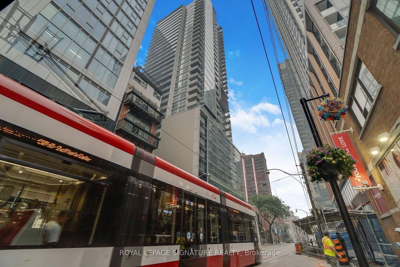 375 King Street, Unit 3210 thumbnail 3