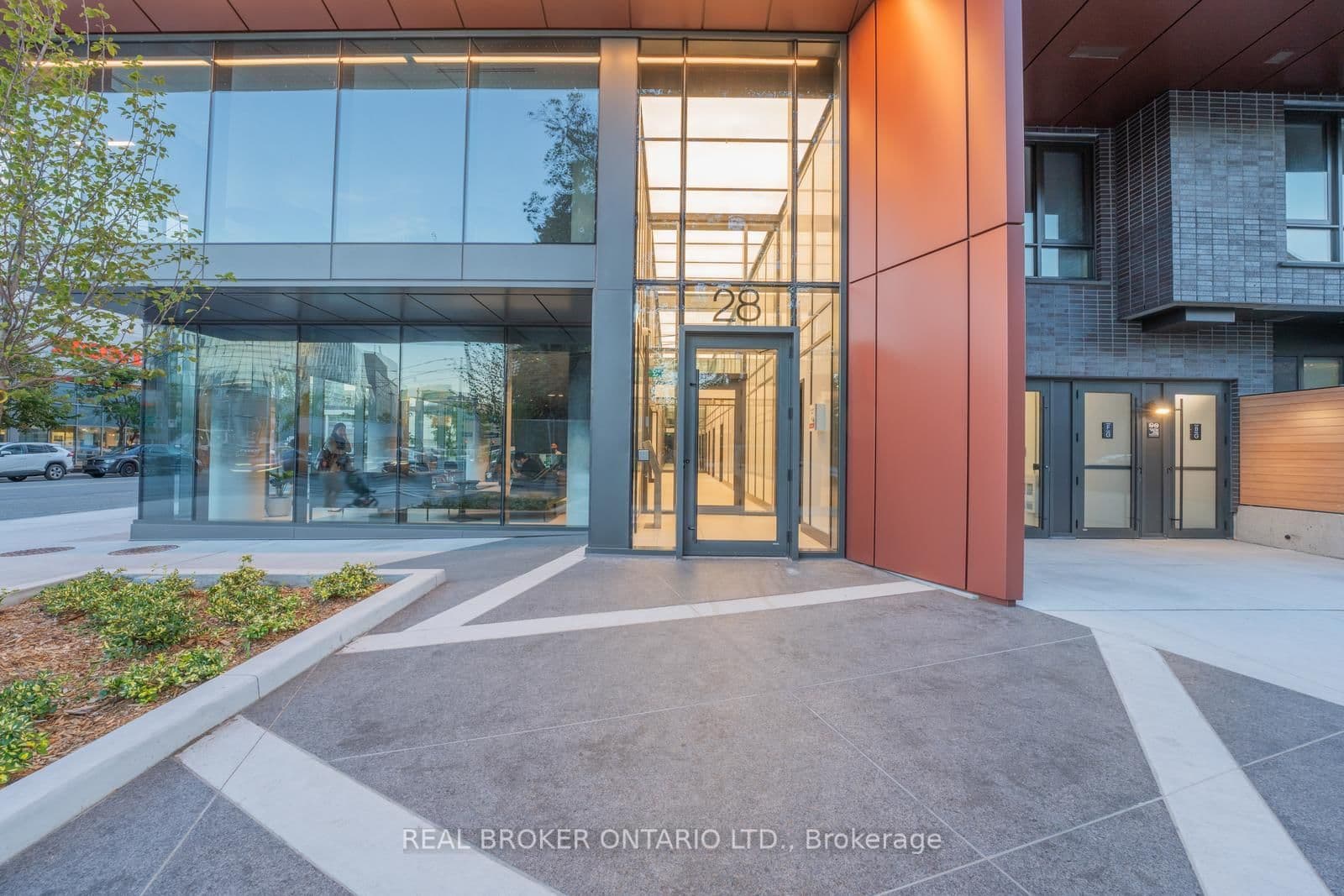 28 Eastern Avenue, Unit LPH16 thumbnail 2