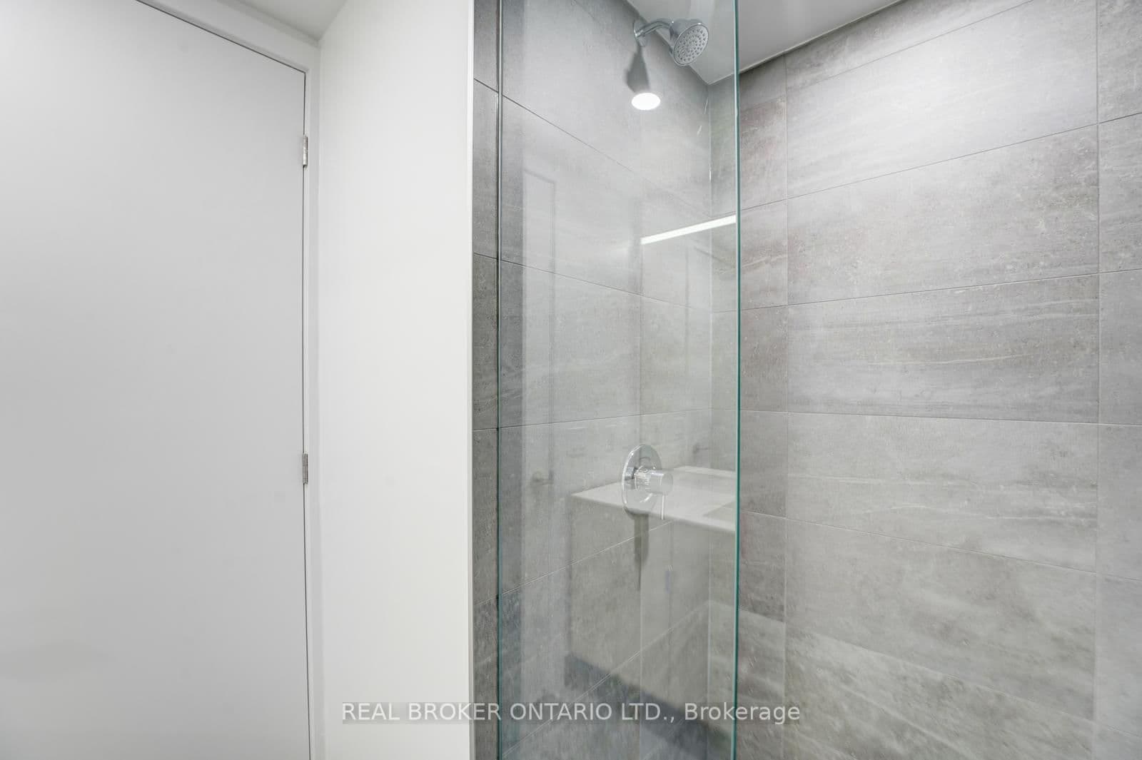 28 Eastern Avenue, Unit LPH16 thumbnail 7