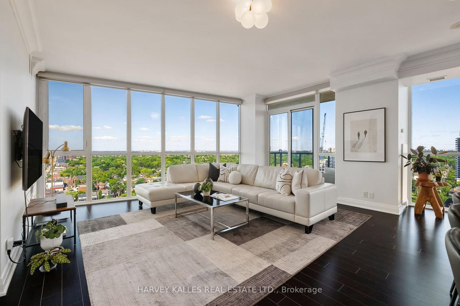 530 St Clair Avenue W, Unit 1602 thumbnail 3