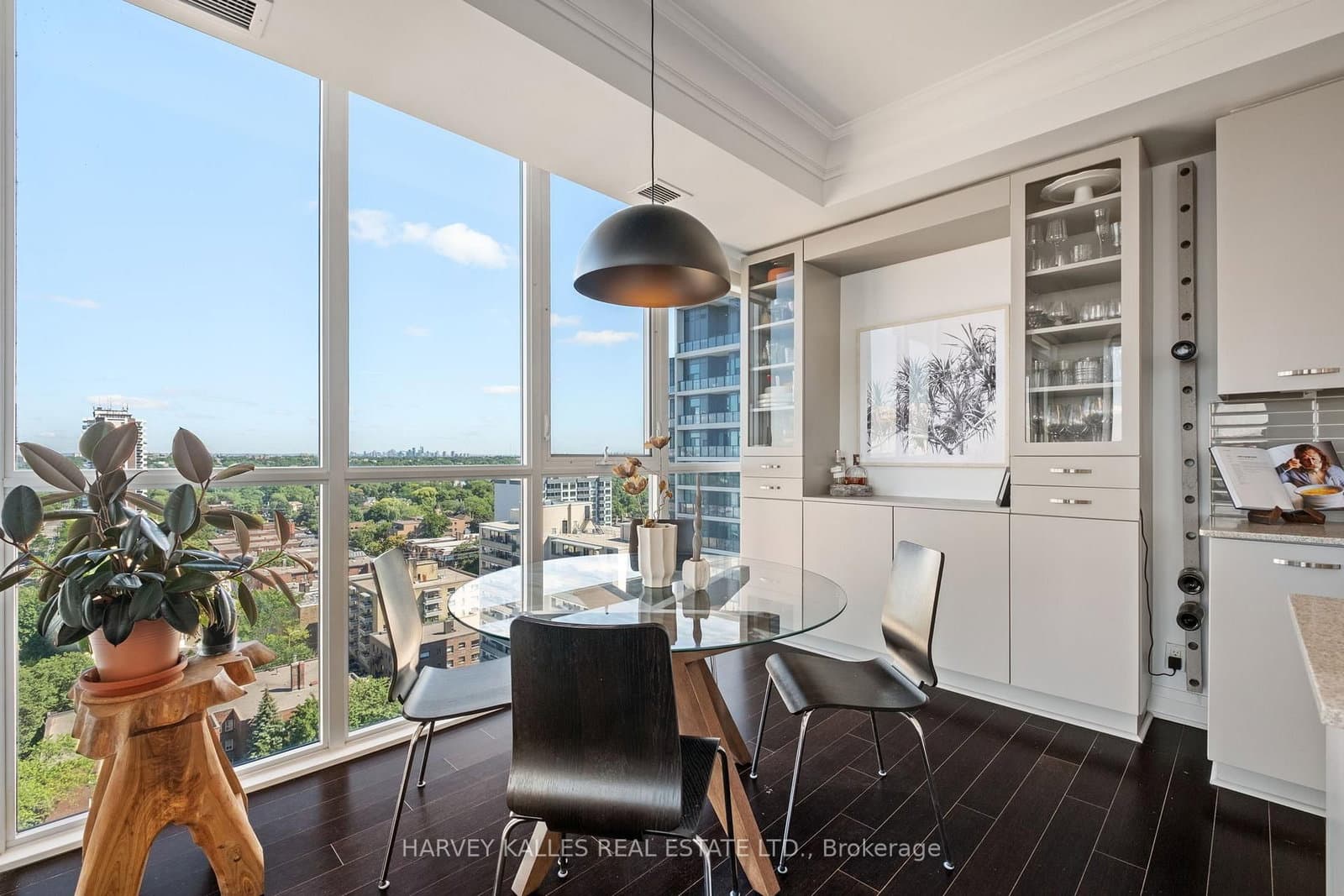 530 St Clair Avenue W, Unit 1602 thumbnail 7