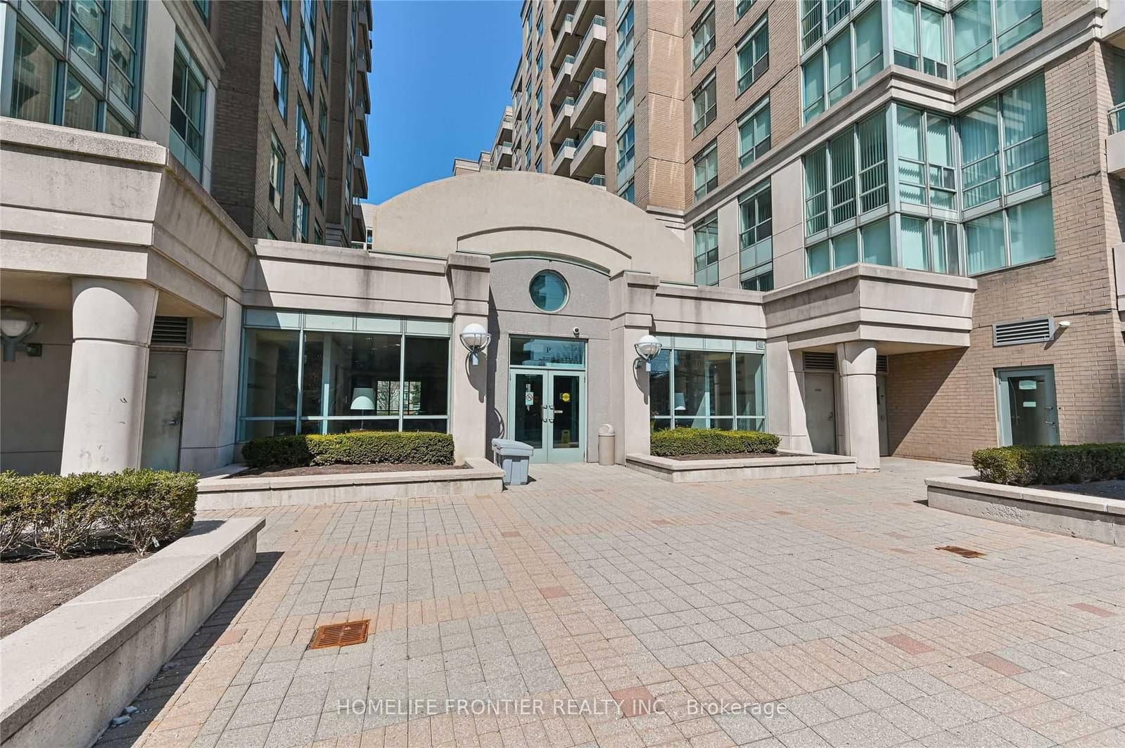 29 Pemberton Avenue, Unit 1008 thumbnail 15