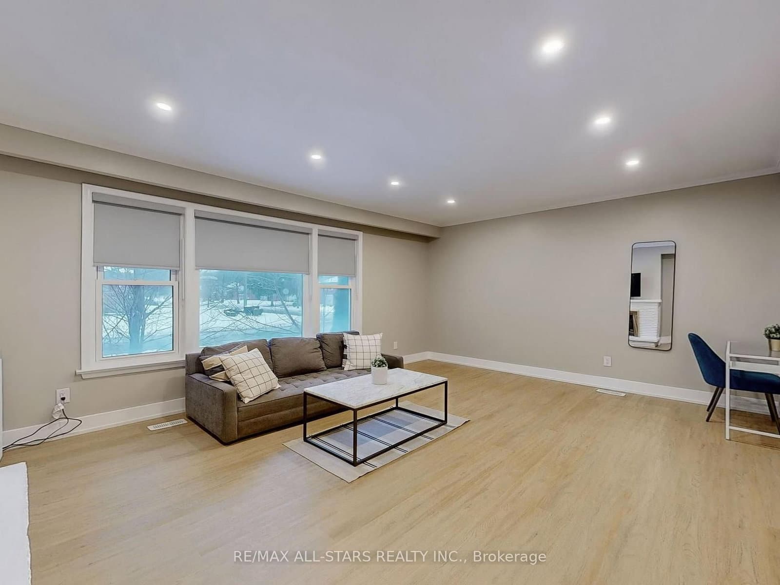 105 Betty Ann Drive thumbnail 9