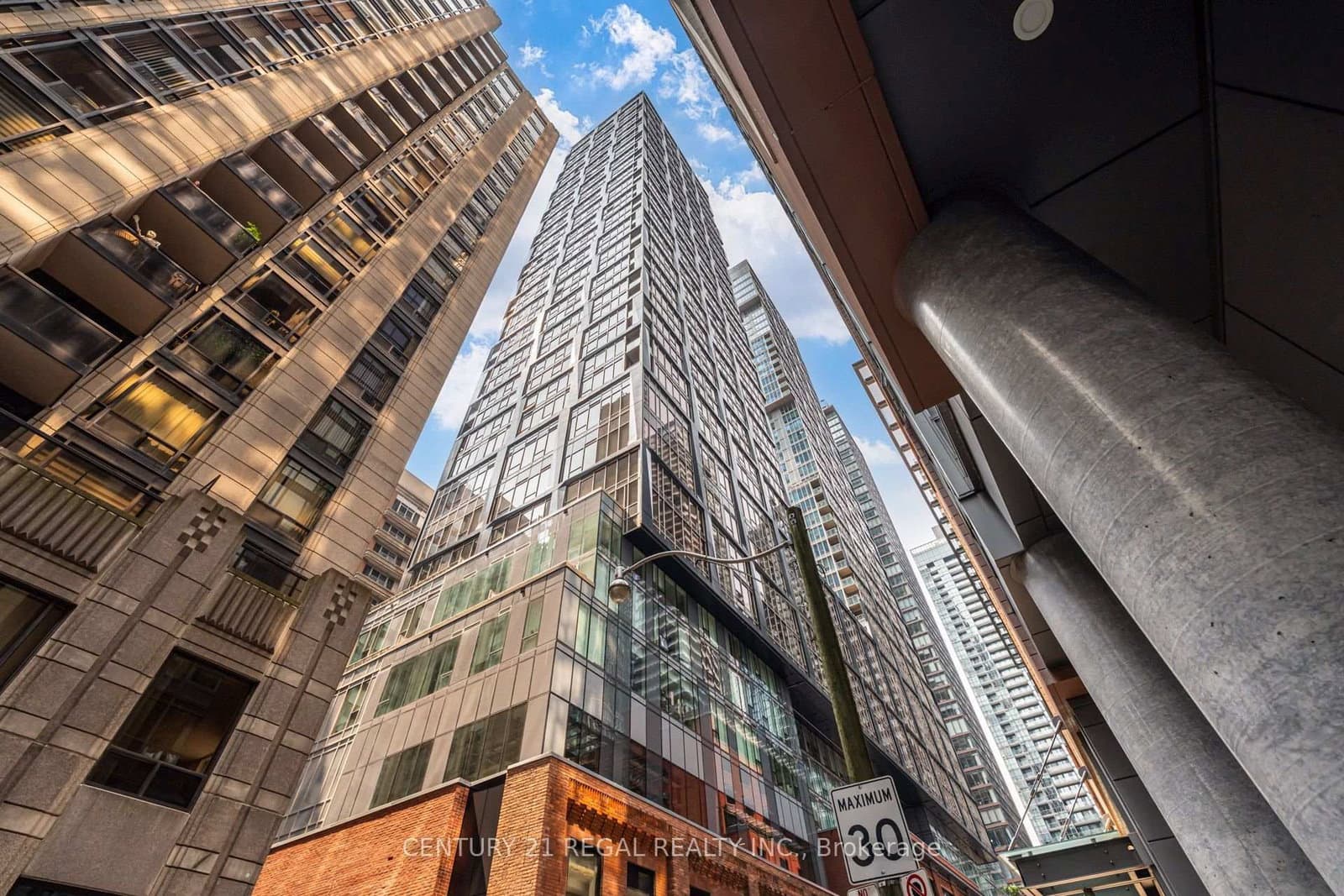 #2204 - 15 Mercer Street