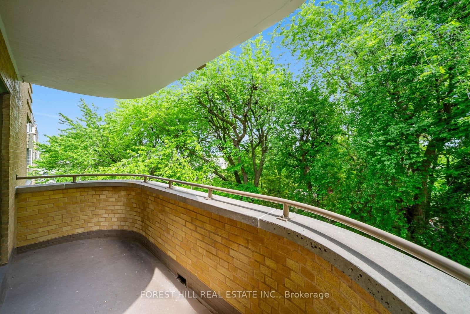 717 Eglinton Avenue W, Unit 301 thumbnail 23