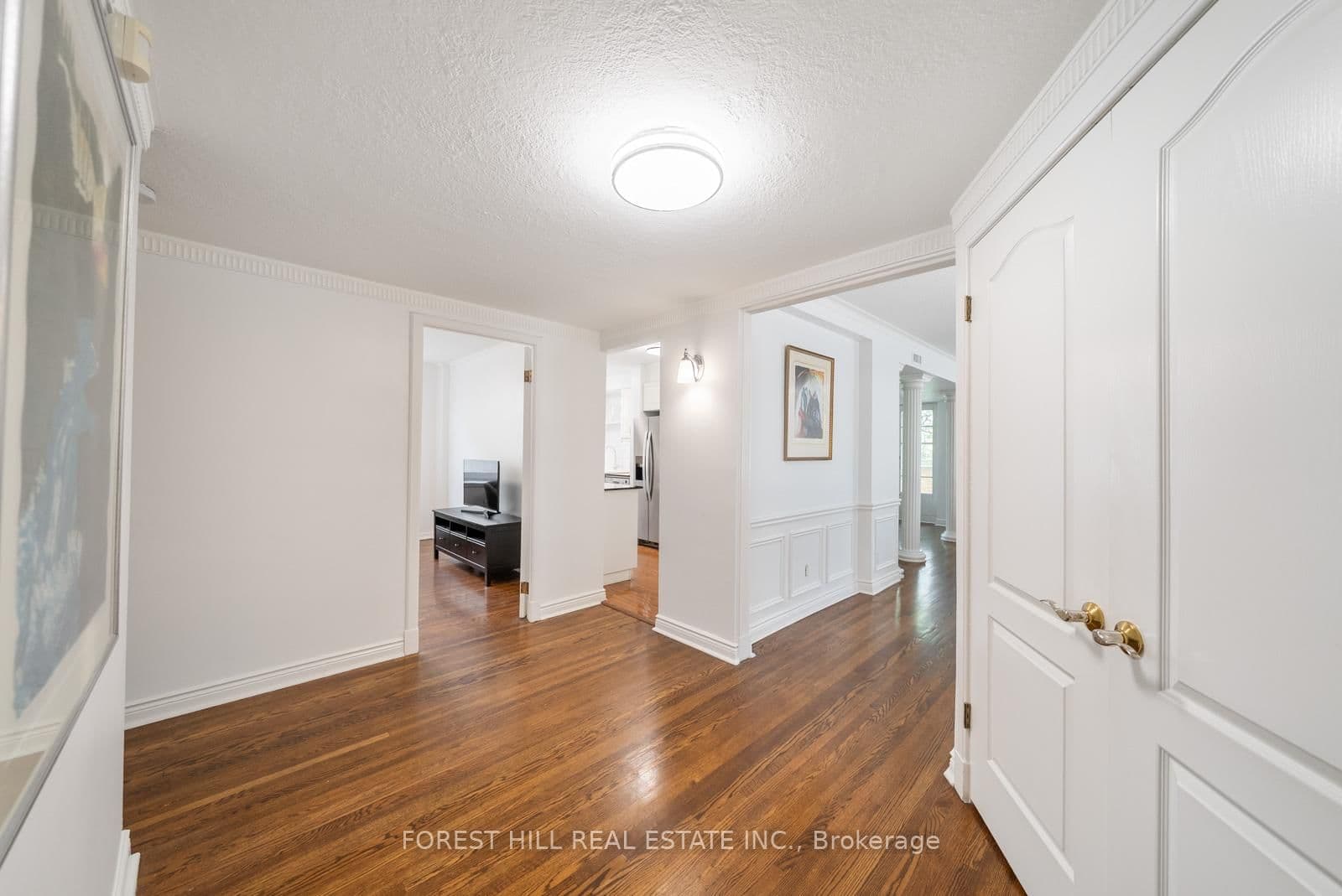 717 Eglinton Avenue W, Unit 301 thumbnail 5