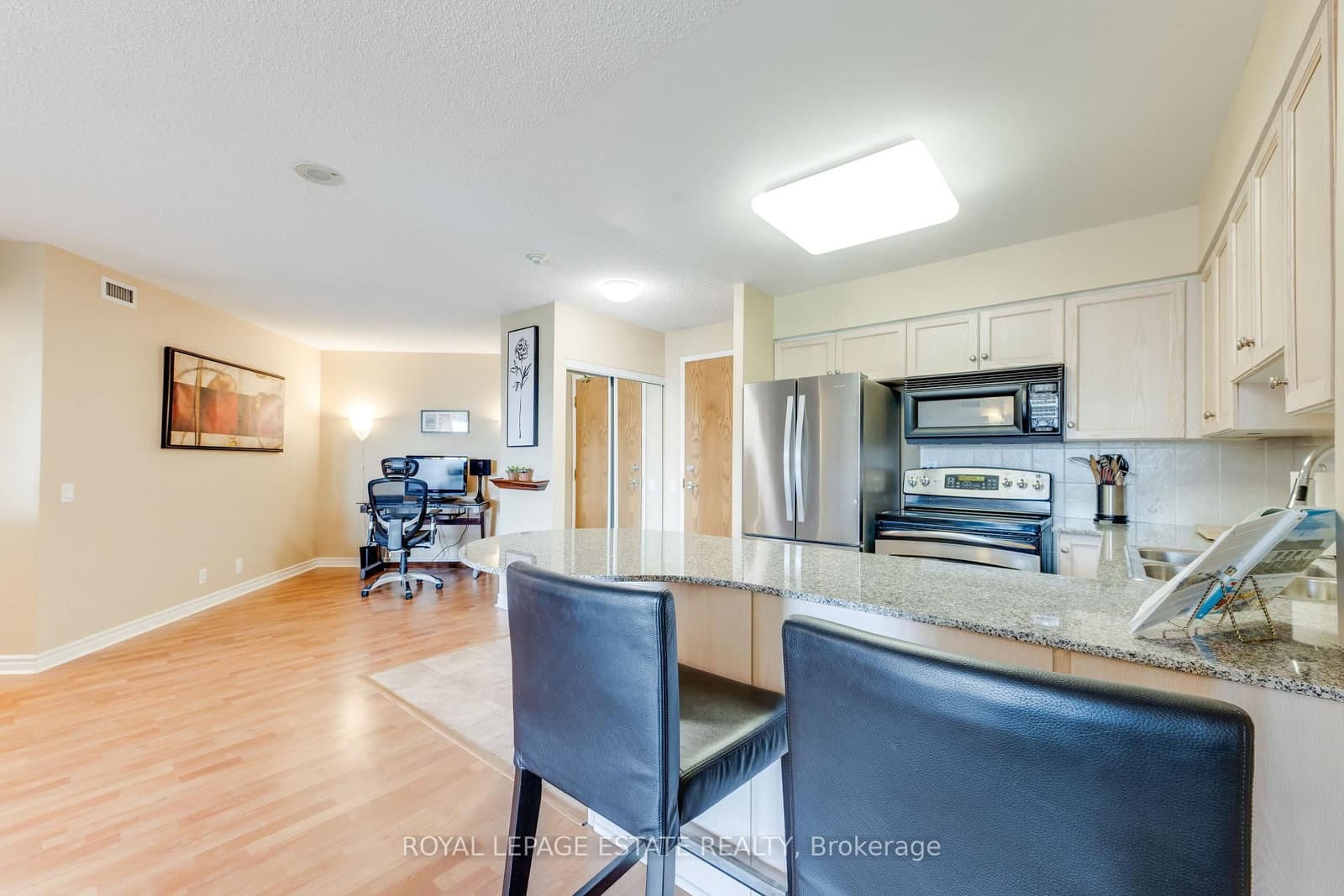 1720 Eglinton Avenue E, Unit 623 thumbnail 3