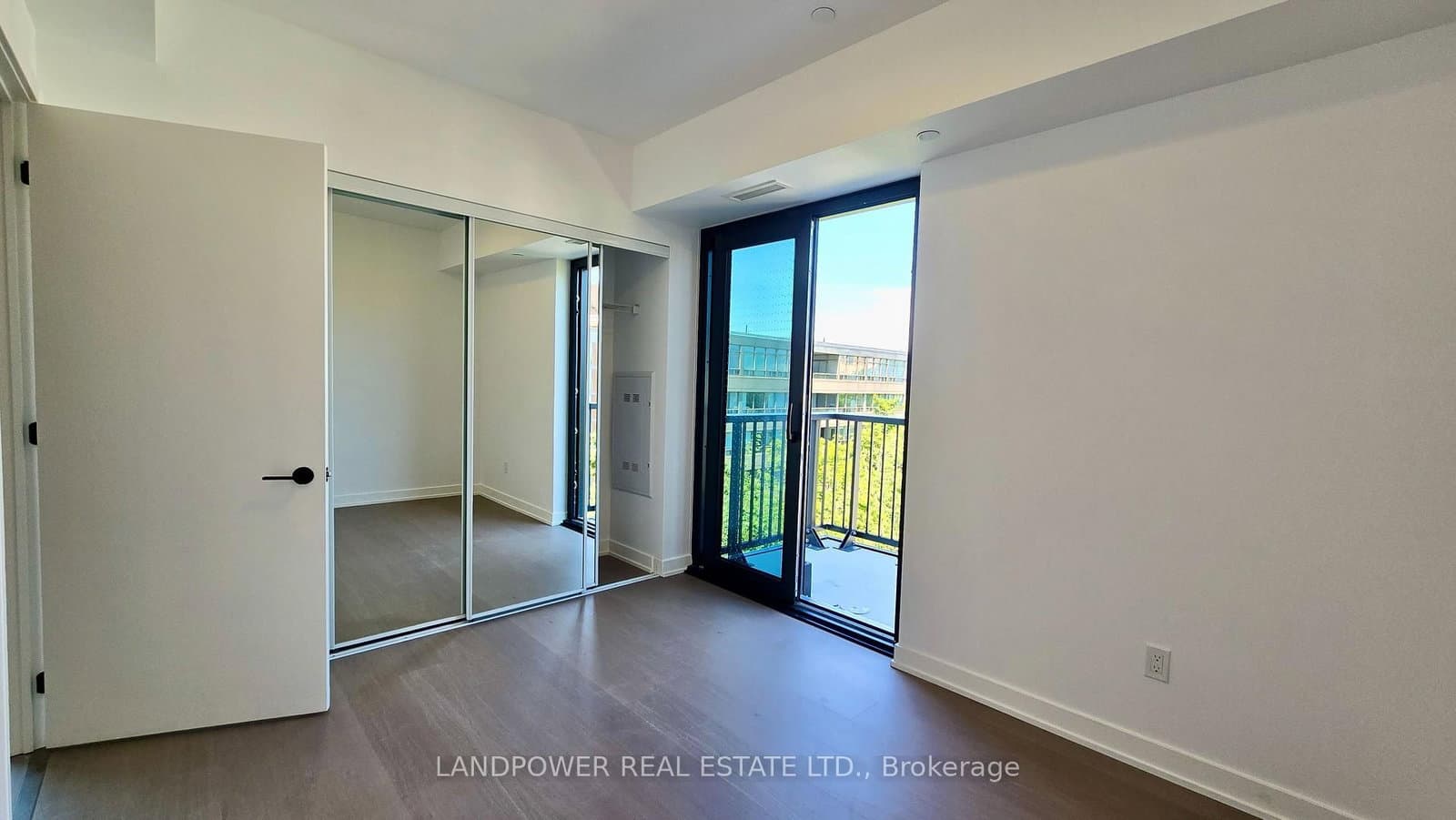 91 Montclair Avenue, Unit 709 thumbnail 10