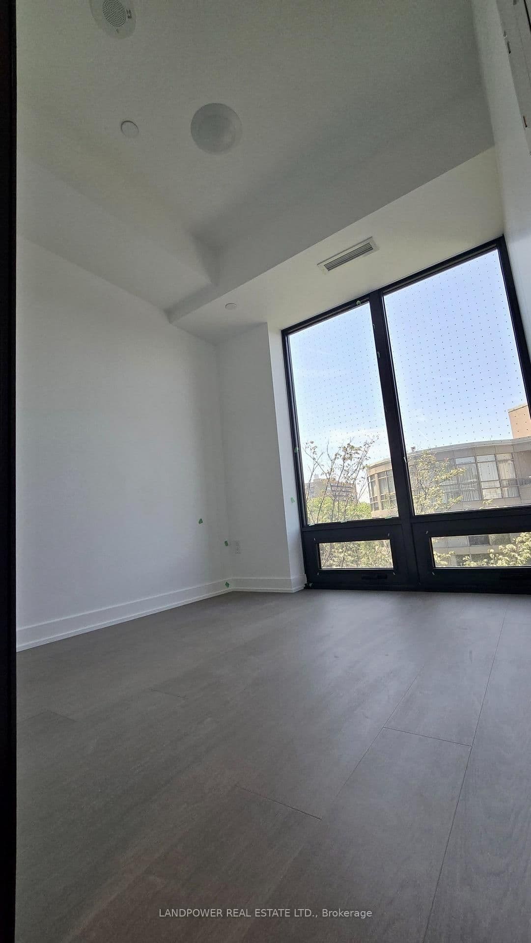 91 Montclair Avenue, Unit 709 thumbnail 11