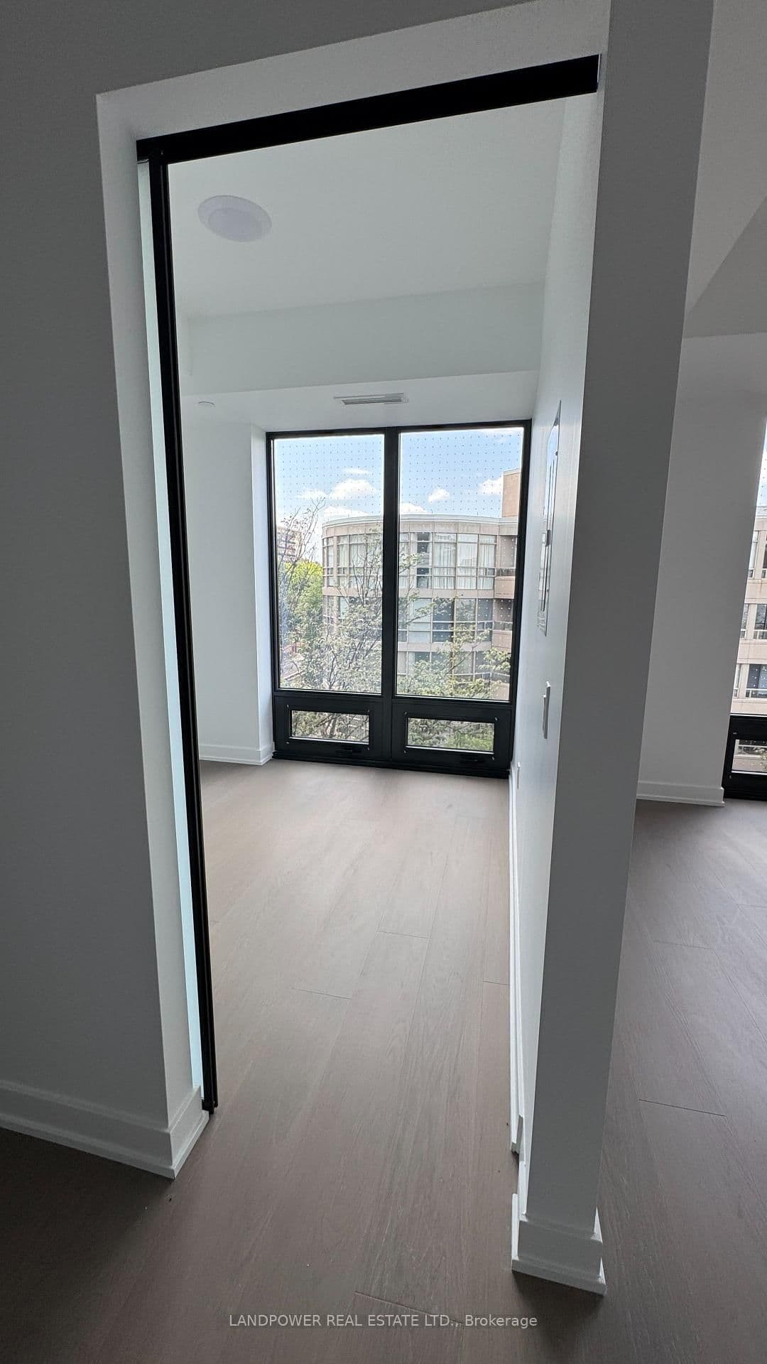 91 Montclair Avenue, Unit 709 thumbnail 13