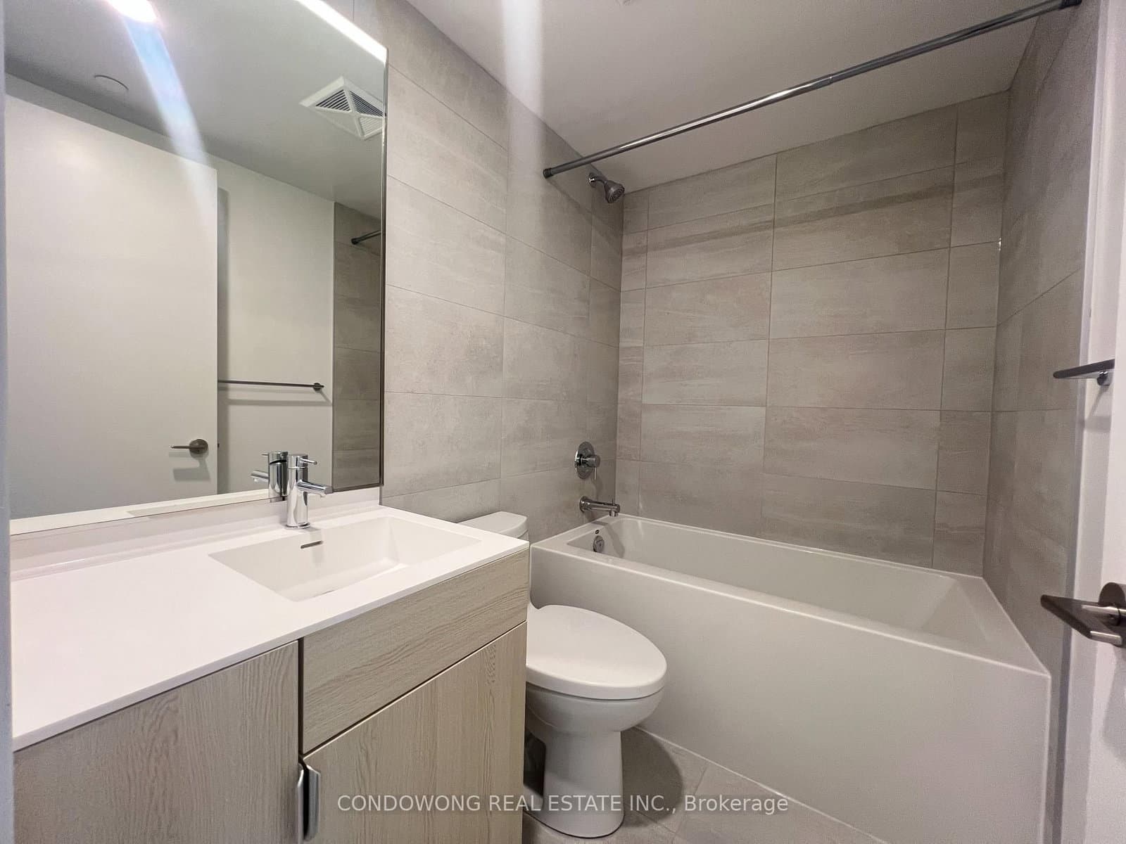 28 Eastern Avenue, Unit TH110 thumbnail 11