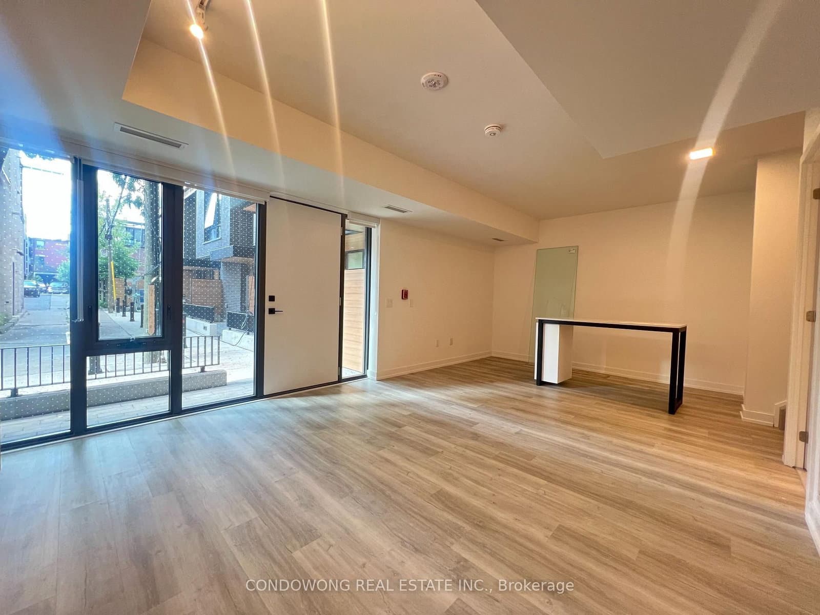 28 Eastern Avenue, Unit TH110 thumbnail 3