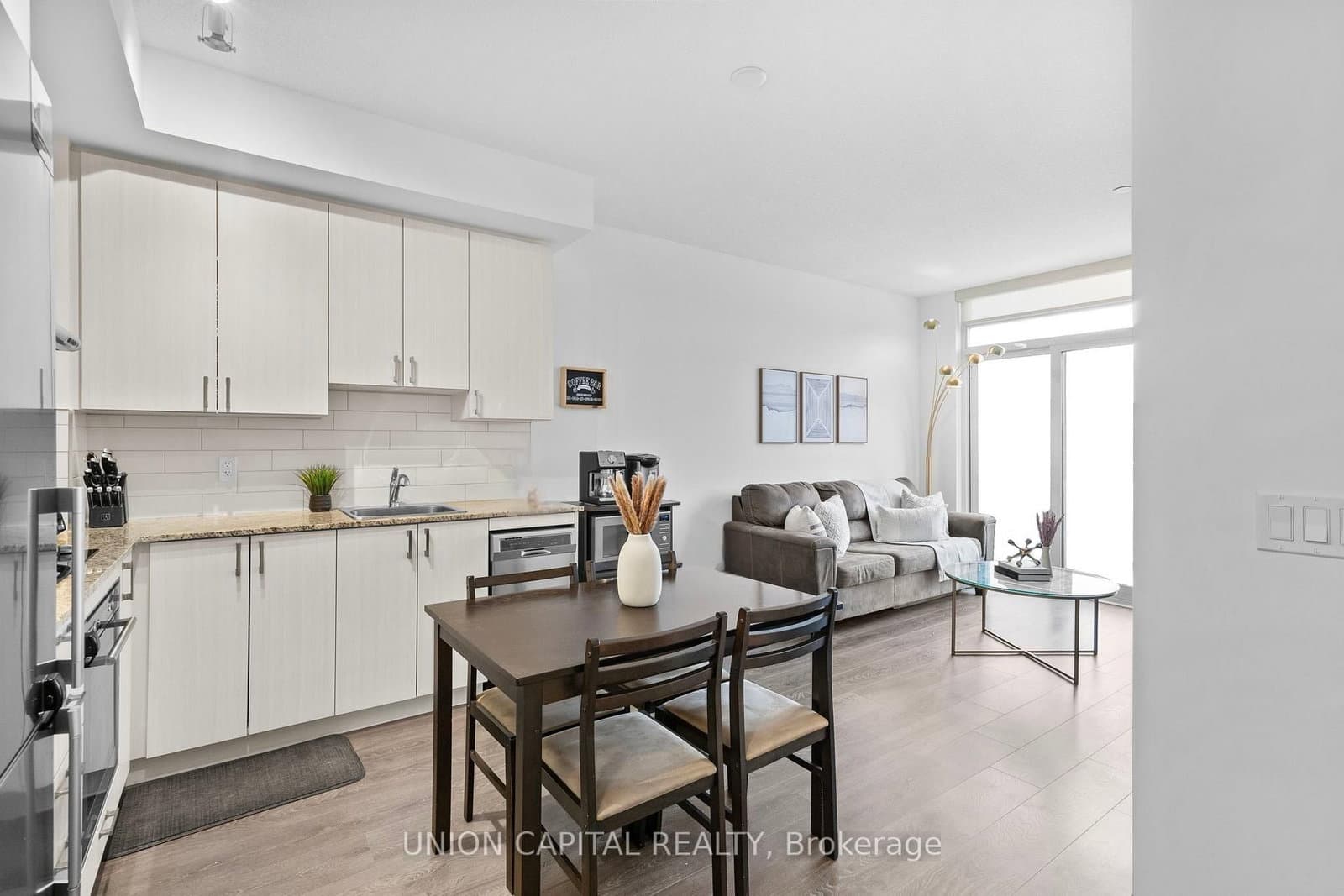 50 Ann O'reilly Road, Unit 310 thumbnail 4