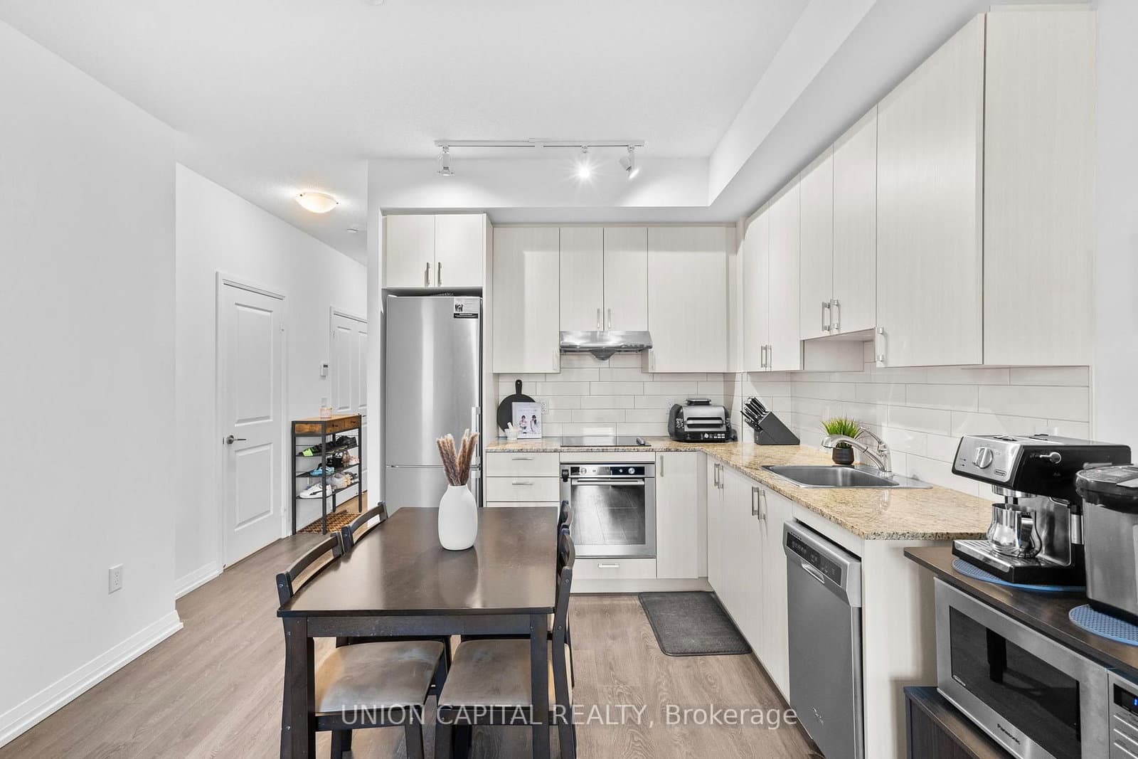 50 Ann O'reilly Road, Unit 310 thumbnail 6