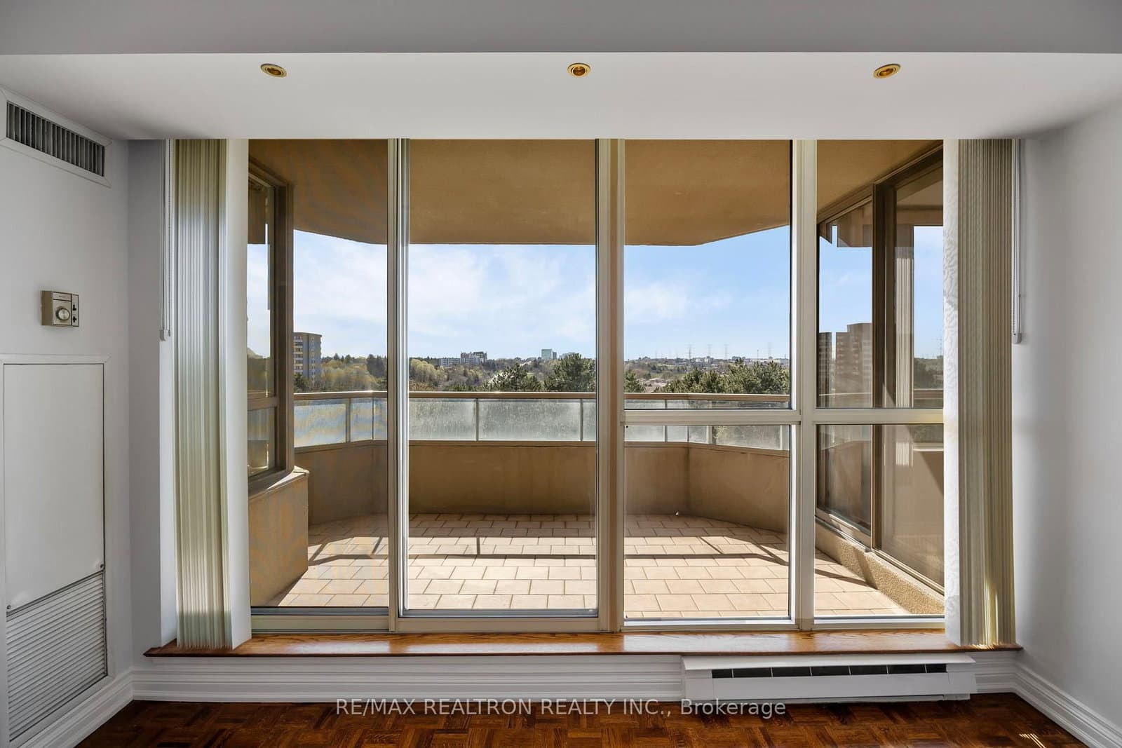 10 Torresdale Avenue, Unit 506 thumbnail 7