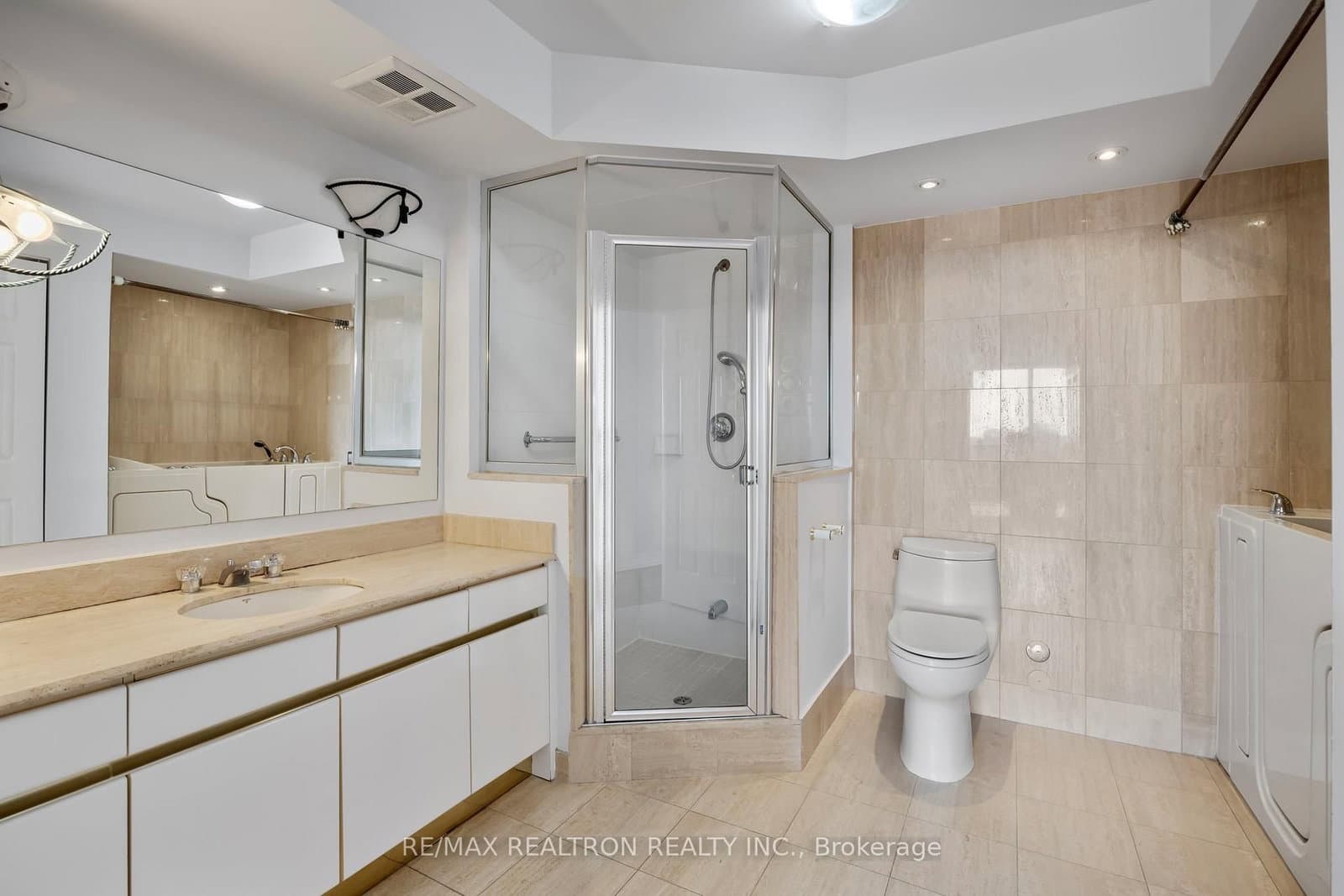 10 Torresdale Avenue, Unit 506 thumbnail 9
