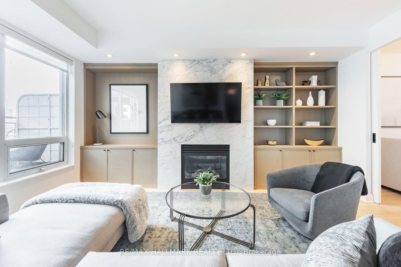20 Scrivener Square, Unit 502 - Image 1