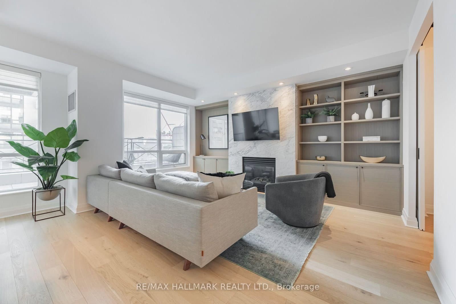 20 Scrivener Square, Unit 502 thumbnail 3