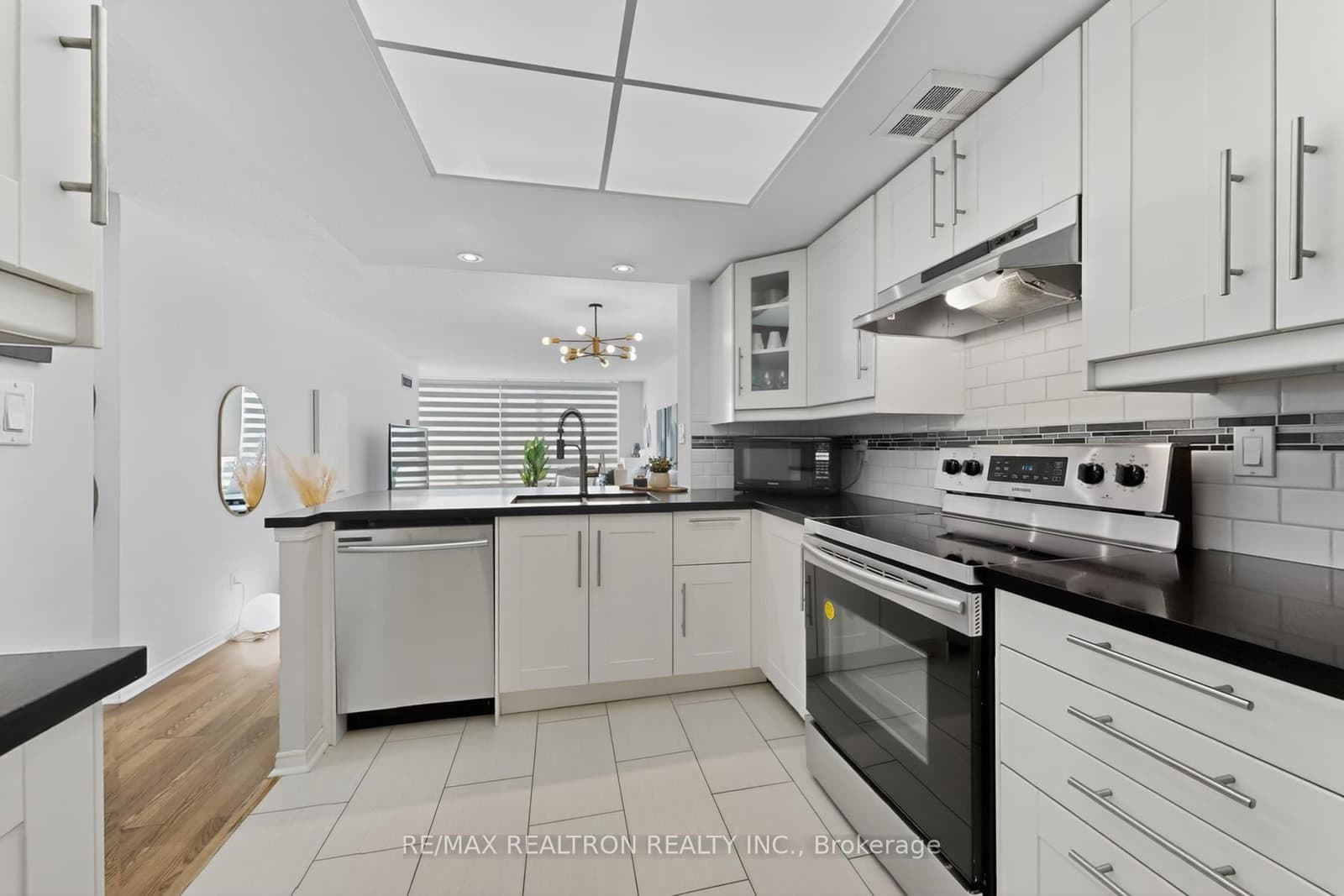 5765 Yonge Street, Unit 410 thumbnail 12