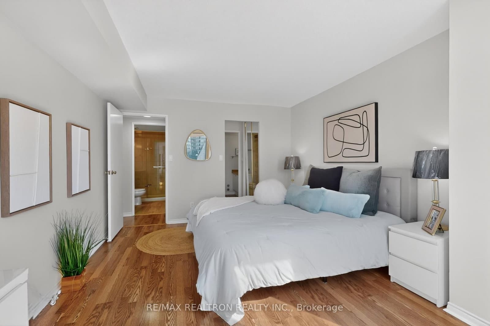5765 Yonge Street, Unit 410 thumbnail 17