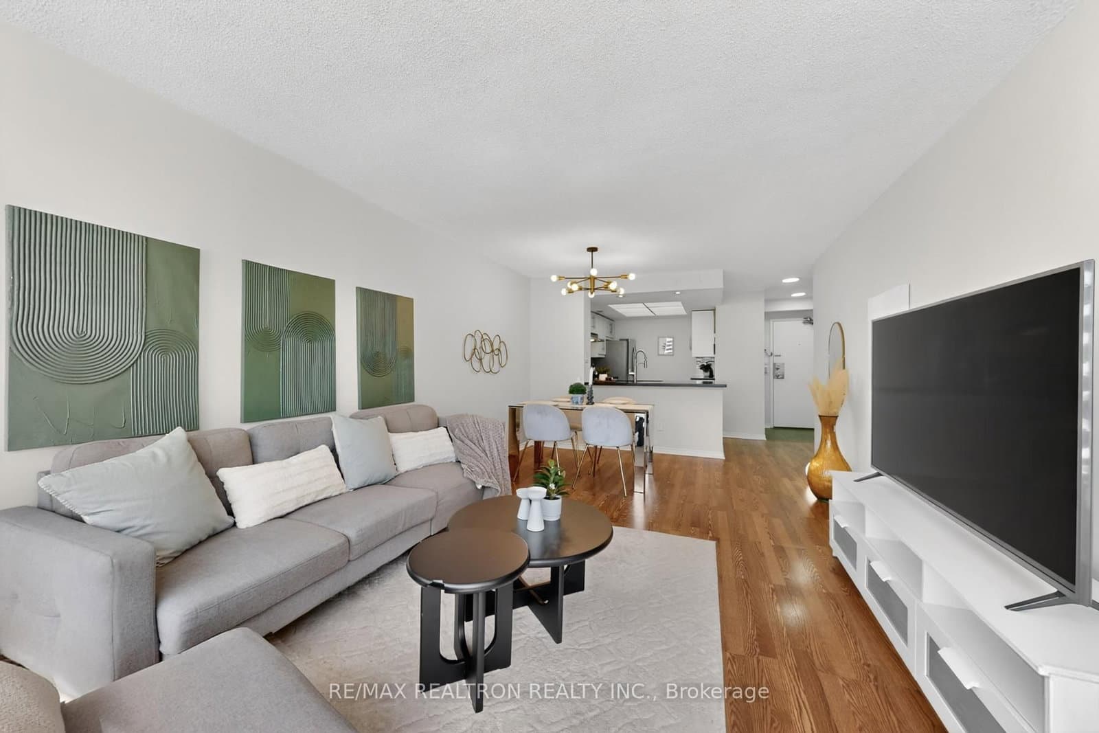 5765 Yonge Street, Unit 410 thumbnail 2