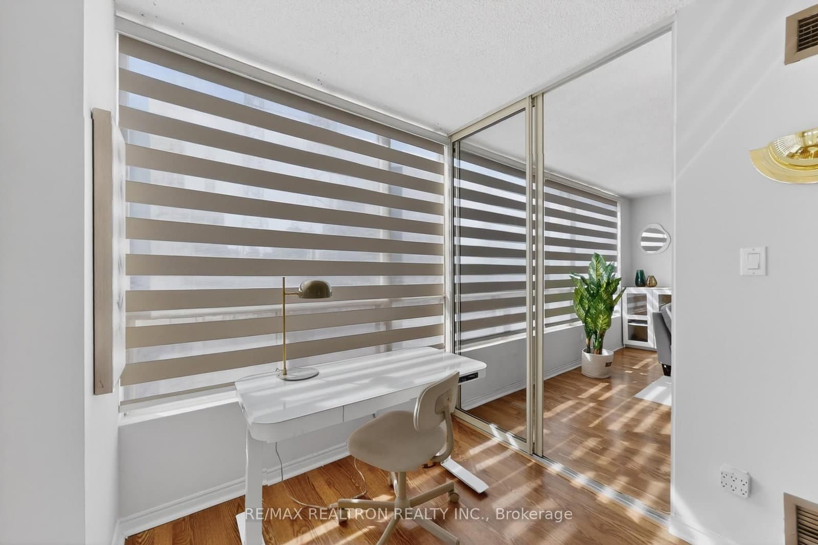 5765 Yonge Street, Unit 410 thumbnail 25