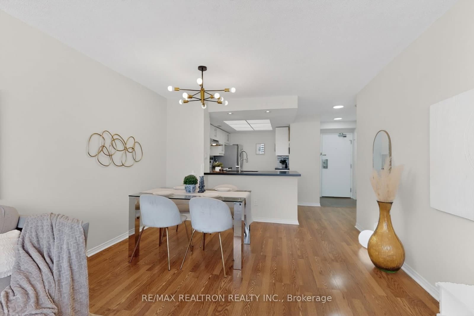 5765 Yonge Street, Unit 410 thumbnail 8