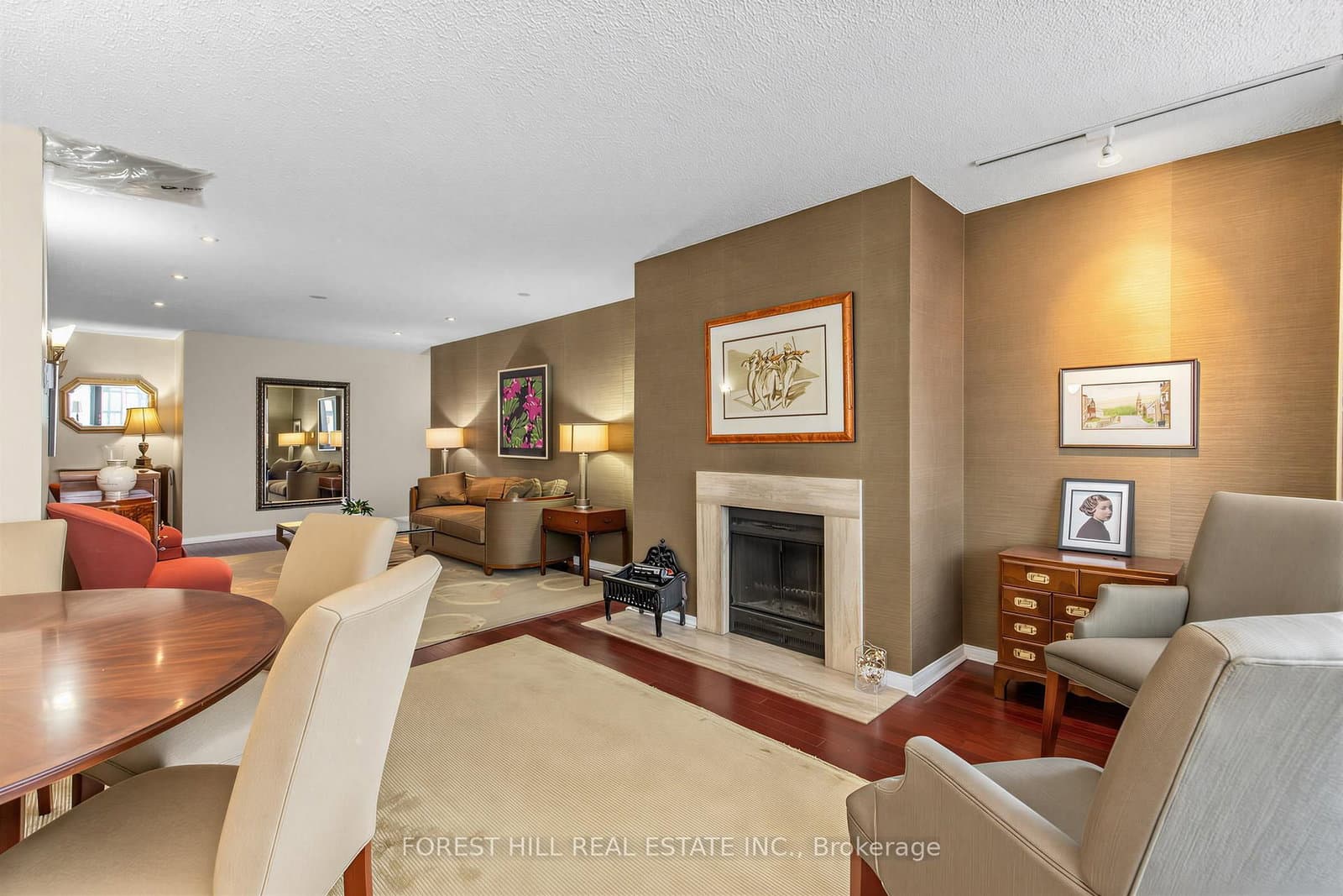 15 Mcmurrich Street, Unit PH01 thumbnail 10