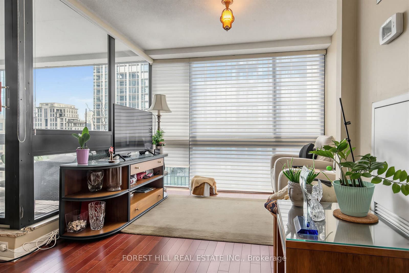 15 Mcmurrich Street, Unit PH01 thumbnail 12