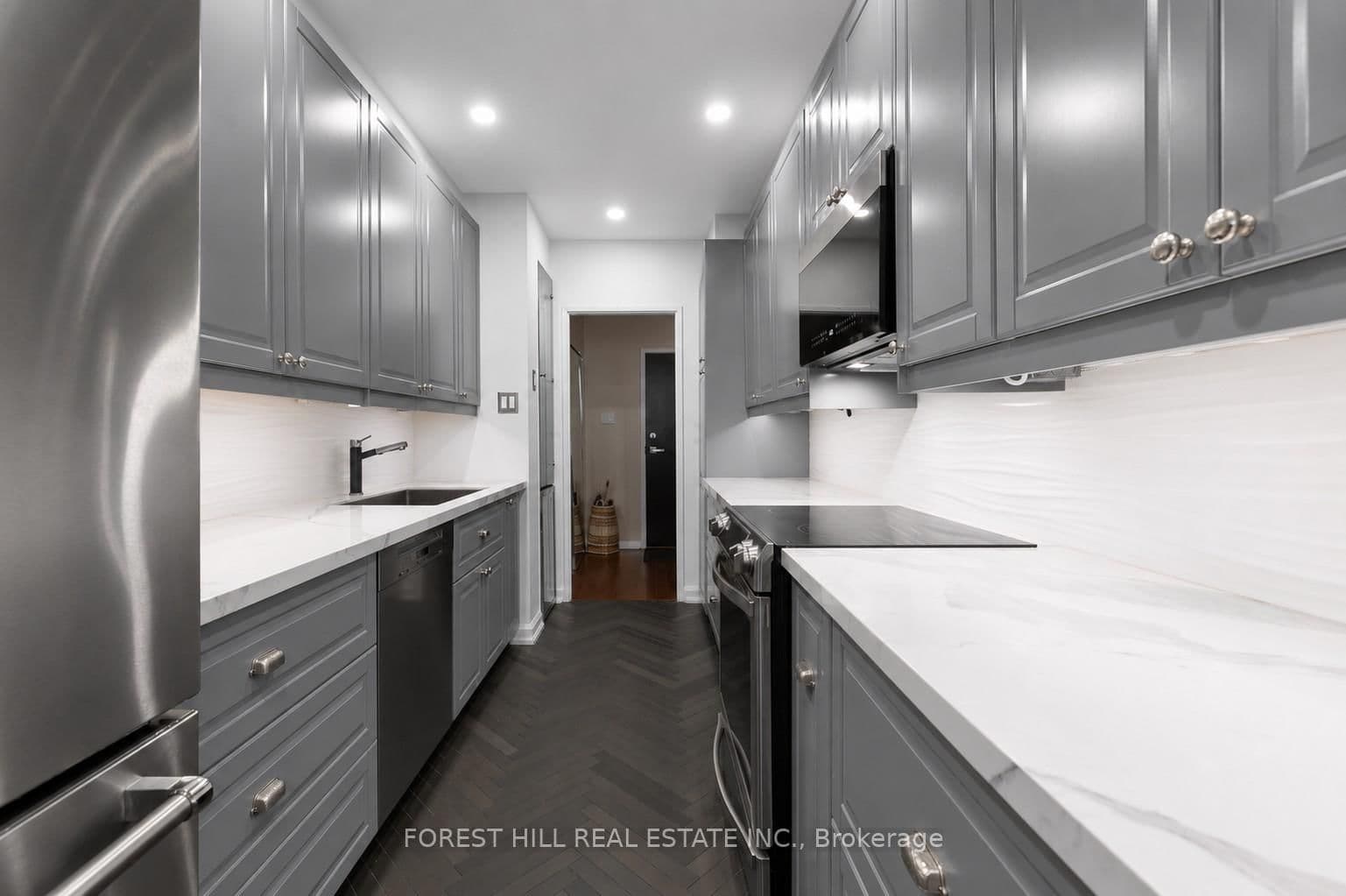 15 Mcmurrich Street, Unit PH01 thumbnail 18