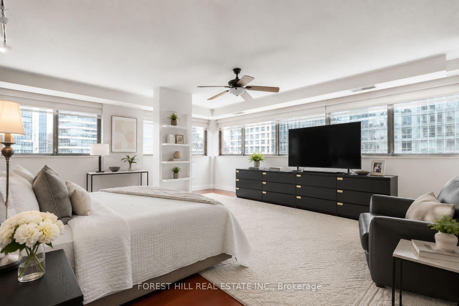 15 Mcmurrich Street, Unit PH01 thumbnail 20