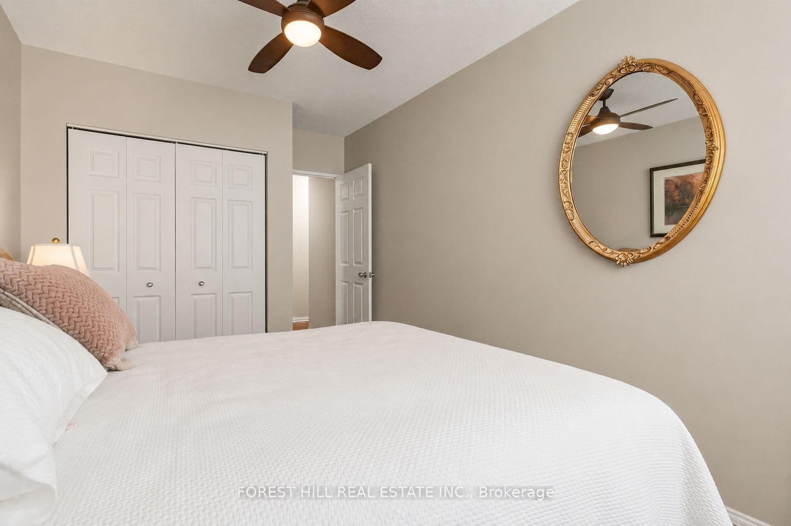 15 Mcmurrich Street, Unit PH01 thumbnail 25
