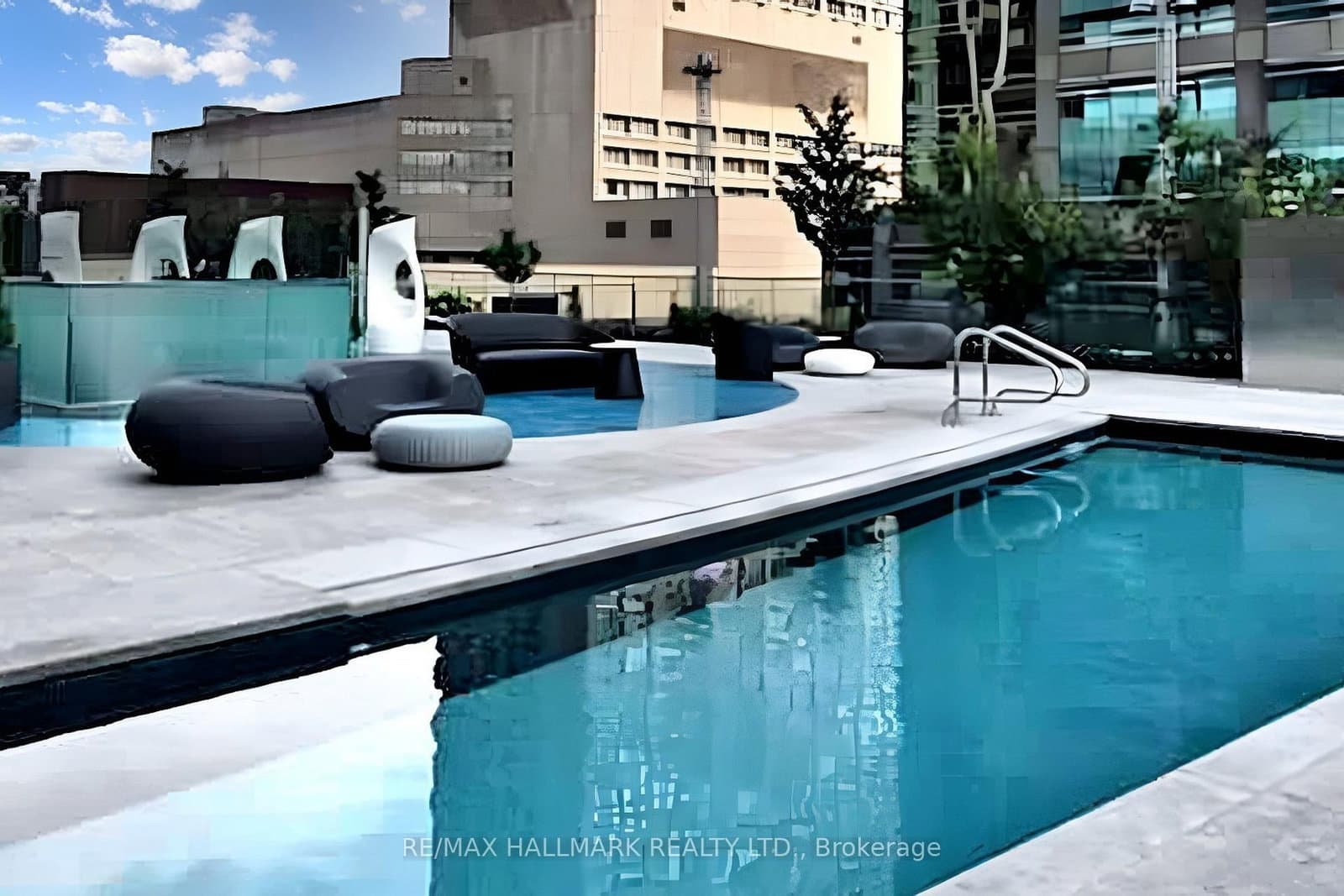 1 Bloor Street E, Unit 520 thumbnail 34
