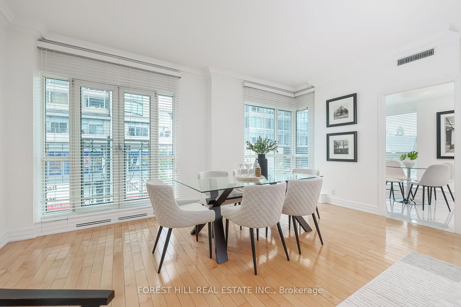 38 Avenue Road, Unit 305 thumbnail 13