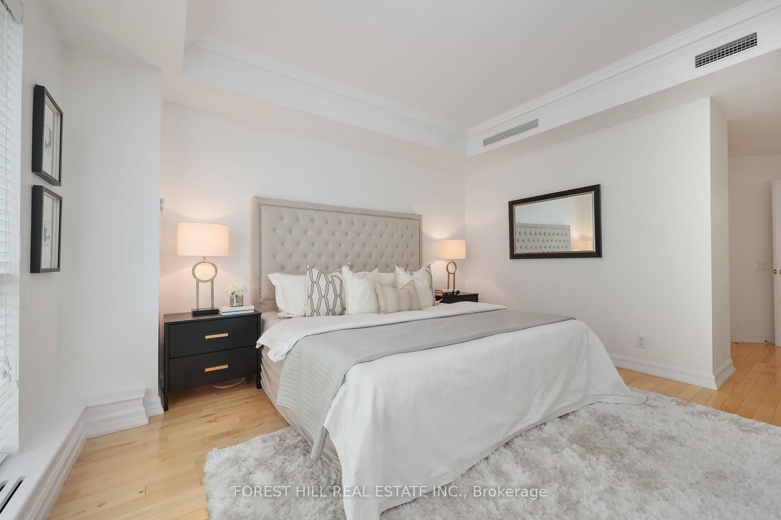 38 Avenue Road, Unit 305 thumbnail 20