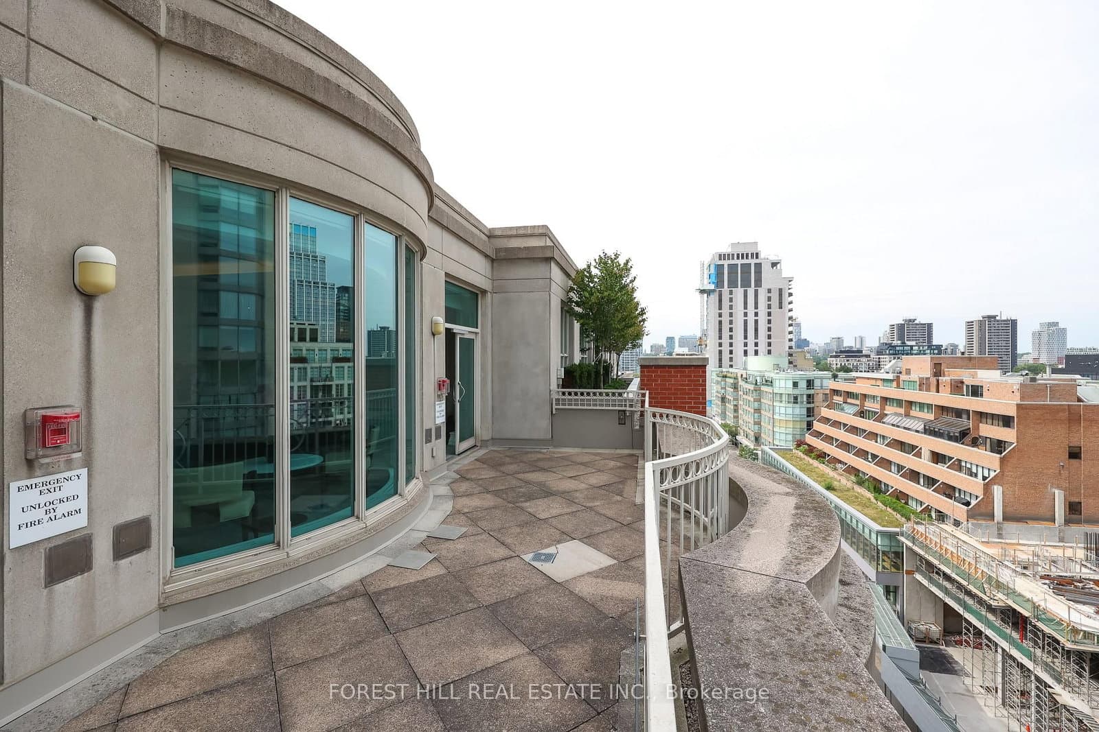 38 Avenue Road, Unit 305 thumbnail 34