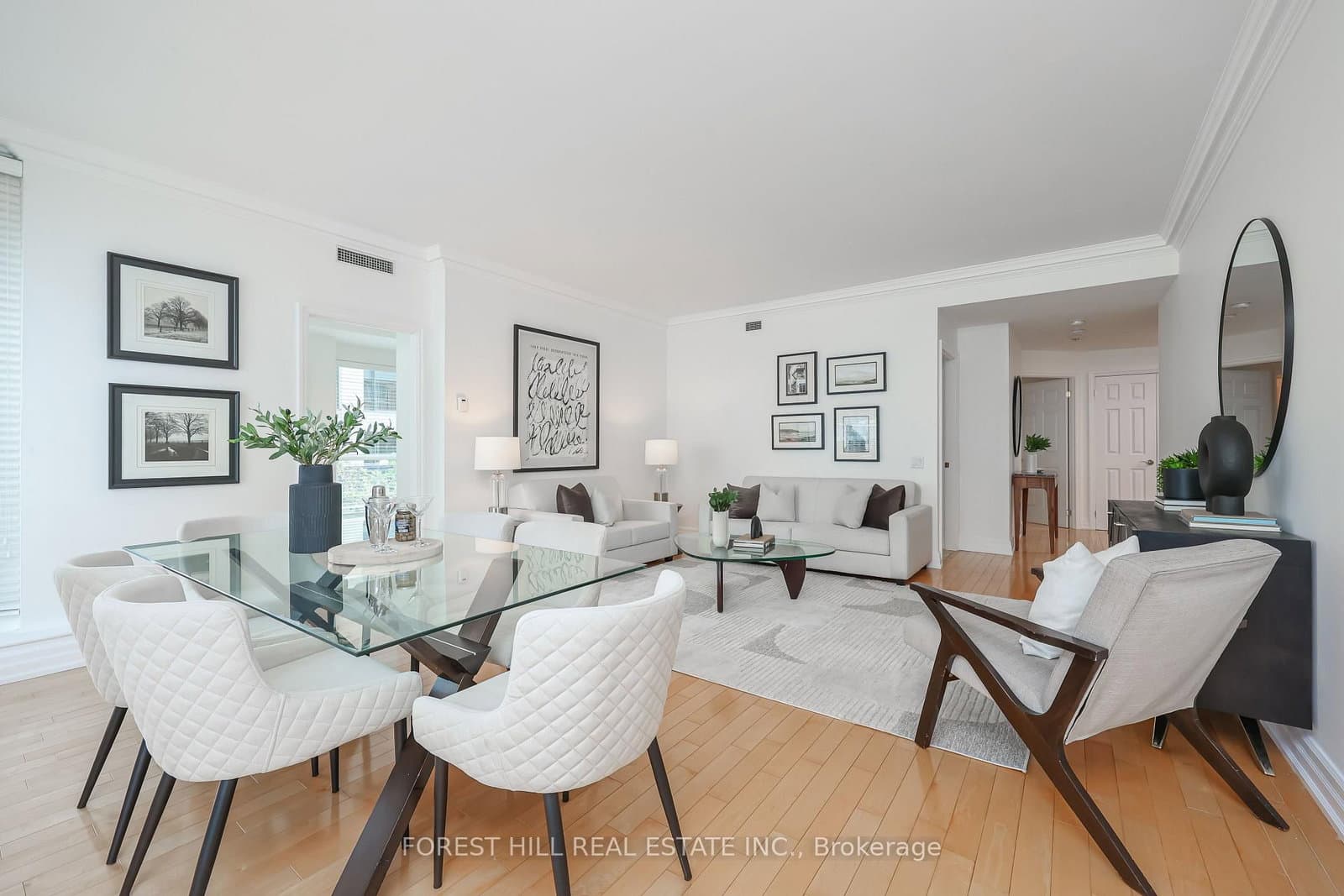 38 Avenue Road, Unit 305 thumbnail 7