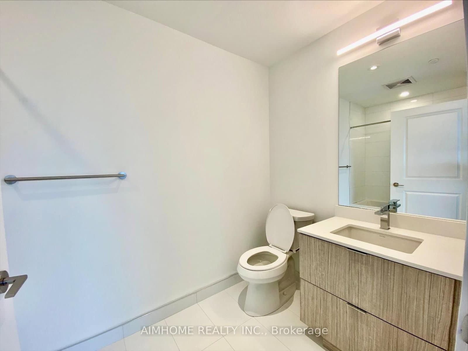 395 Bloor Street E, Unit 4902 thumbnail 10