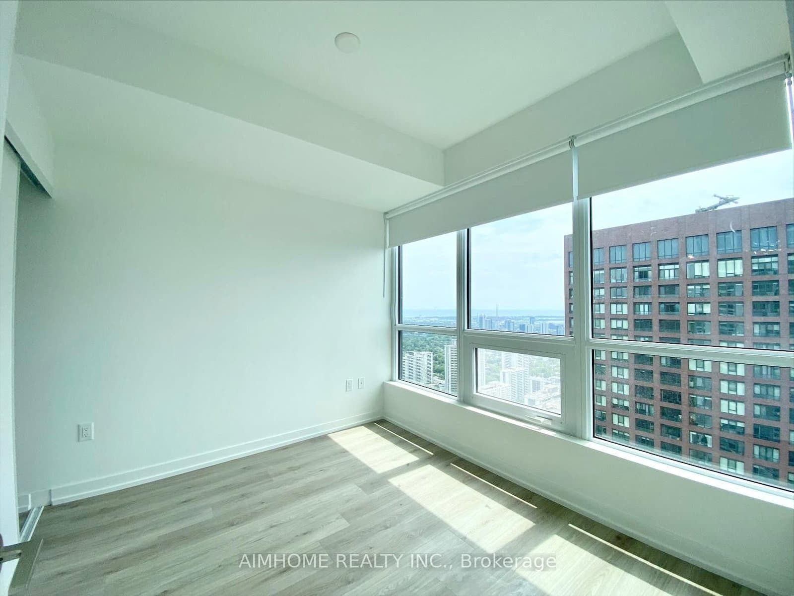 395 Bloor Street E, Unit 4902 thumbnail 5