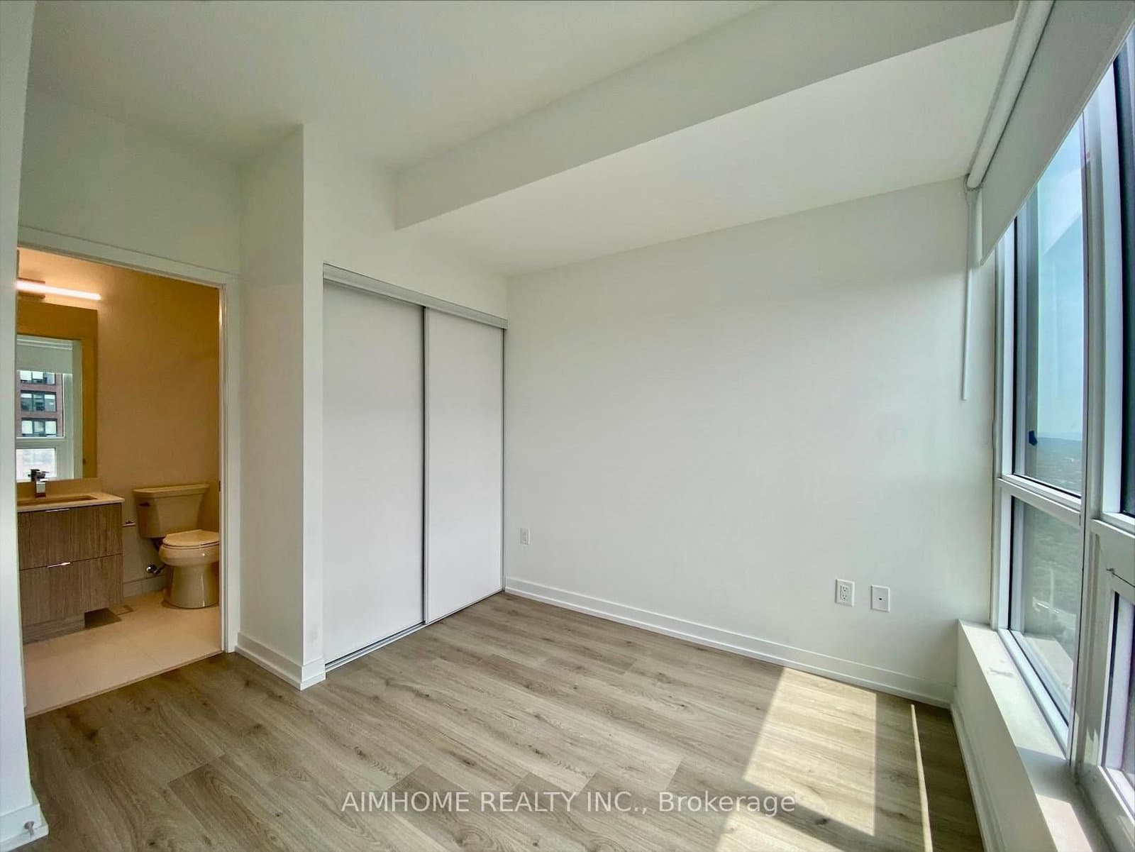 395 Bloor Street E, Unit 4902 thumbnail 6