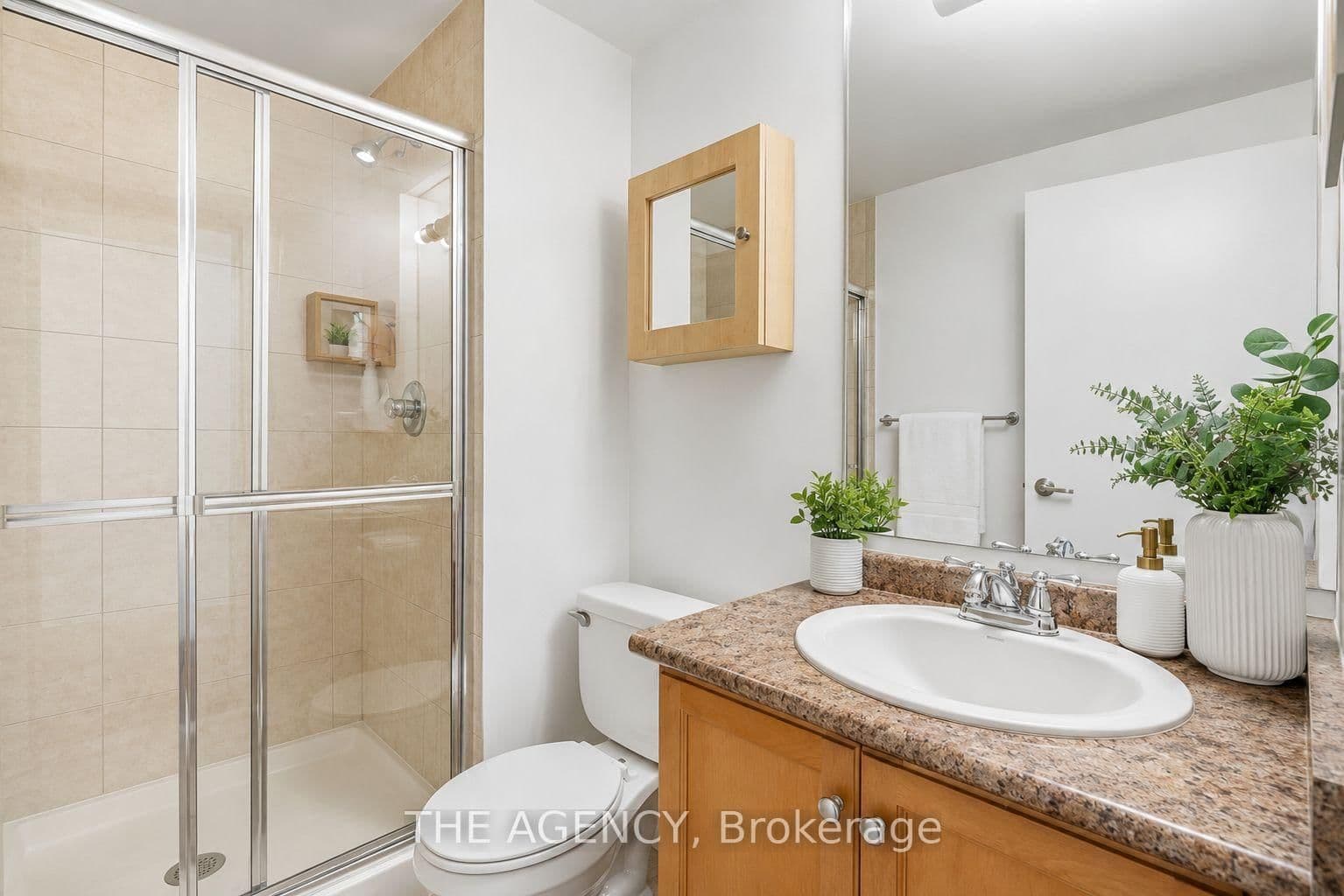 438 King Street W, Unit 1314 thumbnail 10
