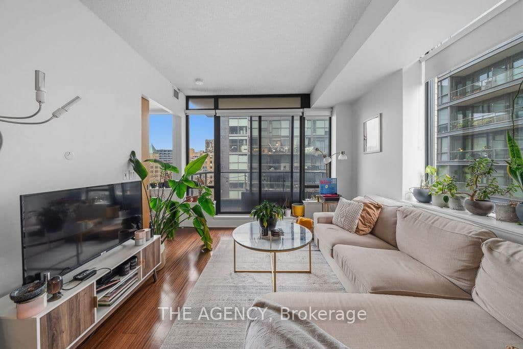 438 King Street W, Unit 1314 thumbnail 15
