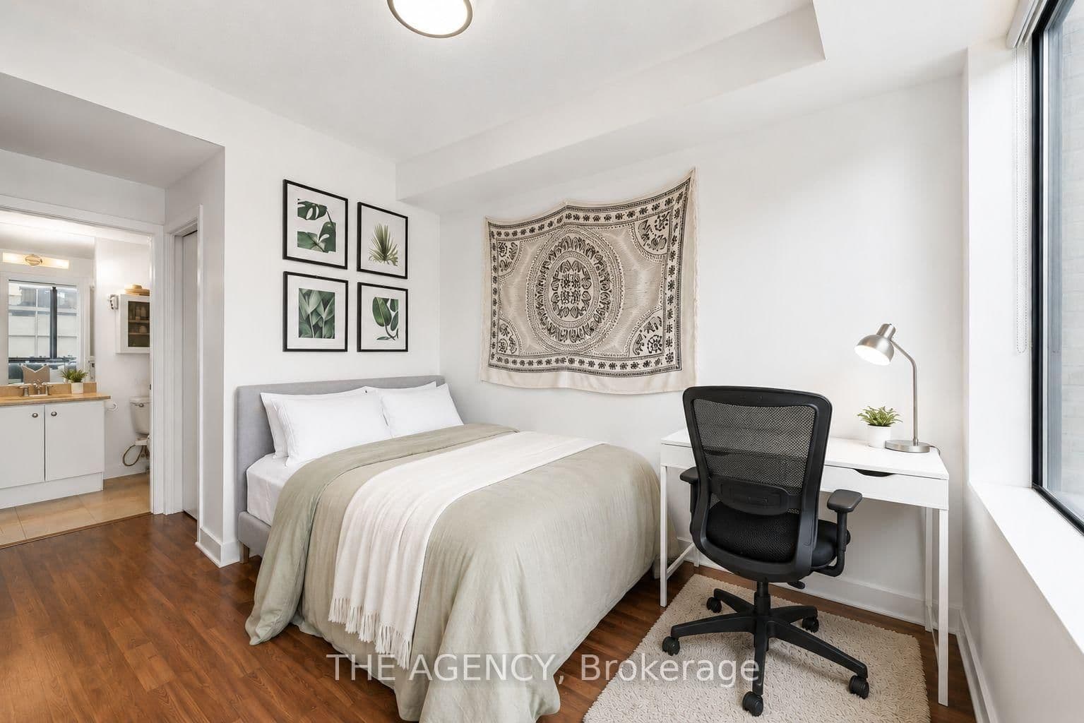 438 King Street W, Unit 1314 thumbnail 20